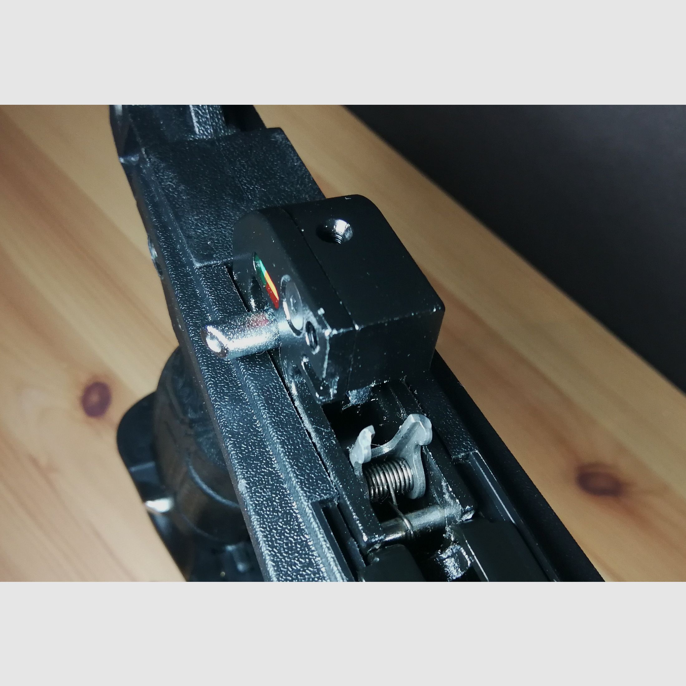 ADDER COBRA SYSTEM 130 LBS + 7 SCHUSS POLYMER MAGAZIN + 7 SCHUSS METALL MAGAZIN + OPTIK 3-10x42 Gr/Ro Bel & OPTIK 4x32 + METALL STANDBEIN