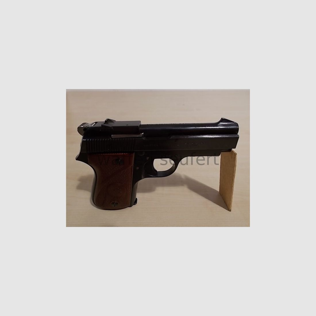 Unique Mod. L in case