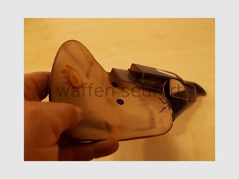 MAB D Französische Pistole Deutsche Polizeitasche