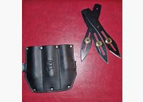 3 x COLTELLO DA LANCIO PROFI / REGOLABILE / CON FONDINA DA BRACCIO IN VELCRO / + CHIAVE A BRUGOLA / LAME IN ACCIAIO CON DECORAZIONE DA CACCIA ------>! LEGGI LA DESCRIZIONE ! <------