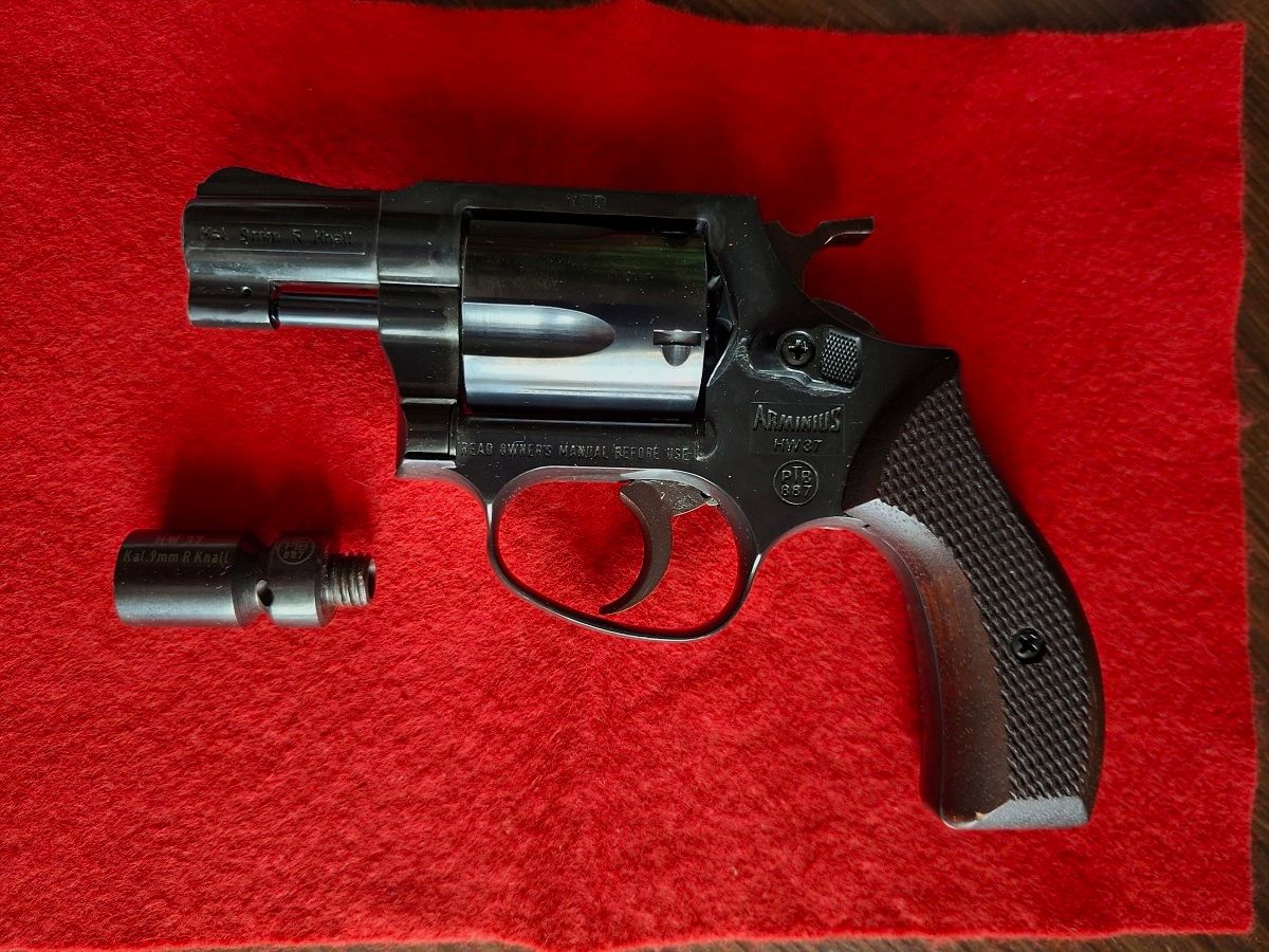 Weihrauch HW37 avec des plaquettes en bois, Arminius, 9mm R.K.