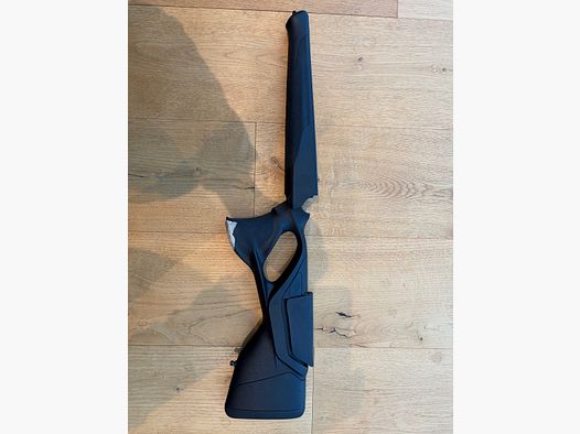 Blaser R8 Ultimate Schaft Sonderfarbe schwarz verstellbare Schaftbacke