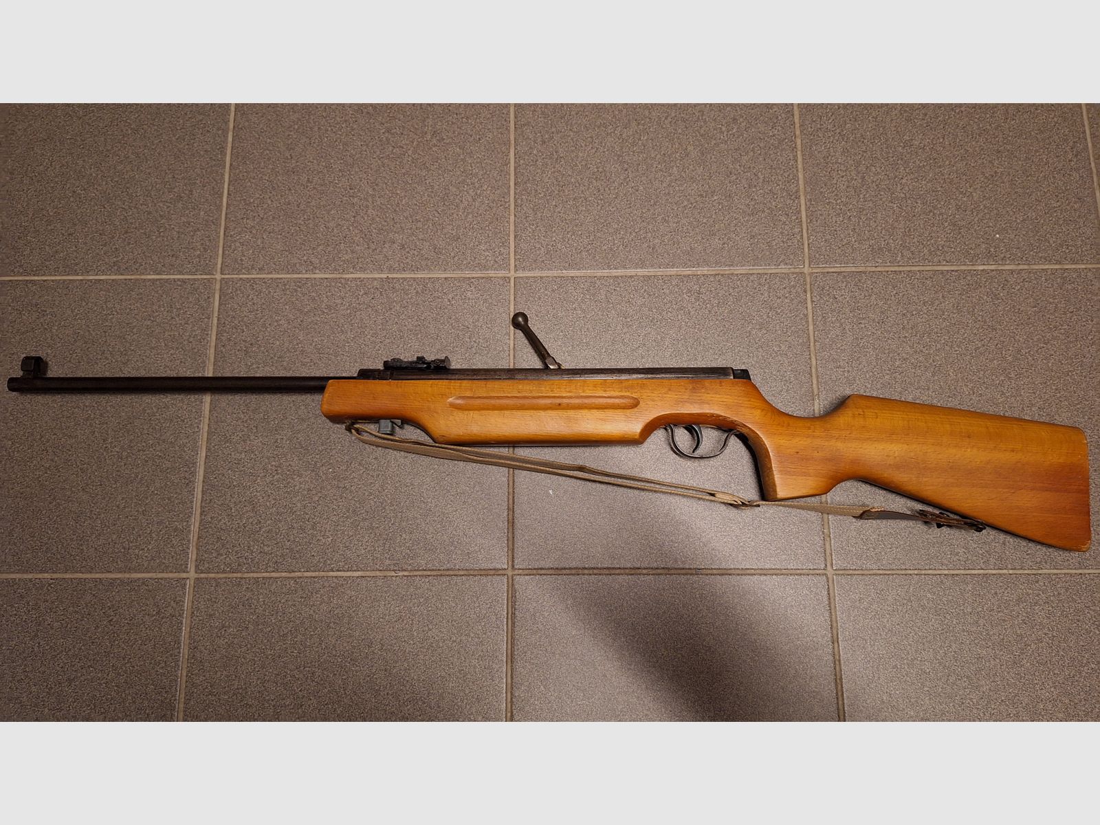 Haenel Suhl 310 DDR-Luftgewehr mit Sportschaft+8er Magazin!
