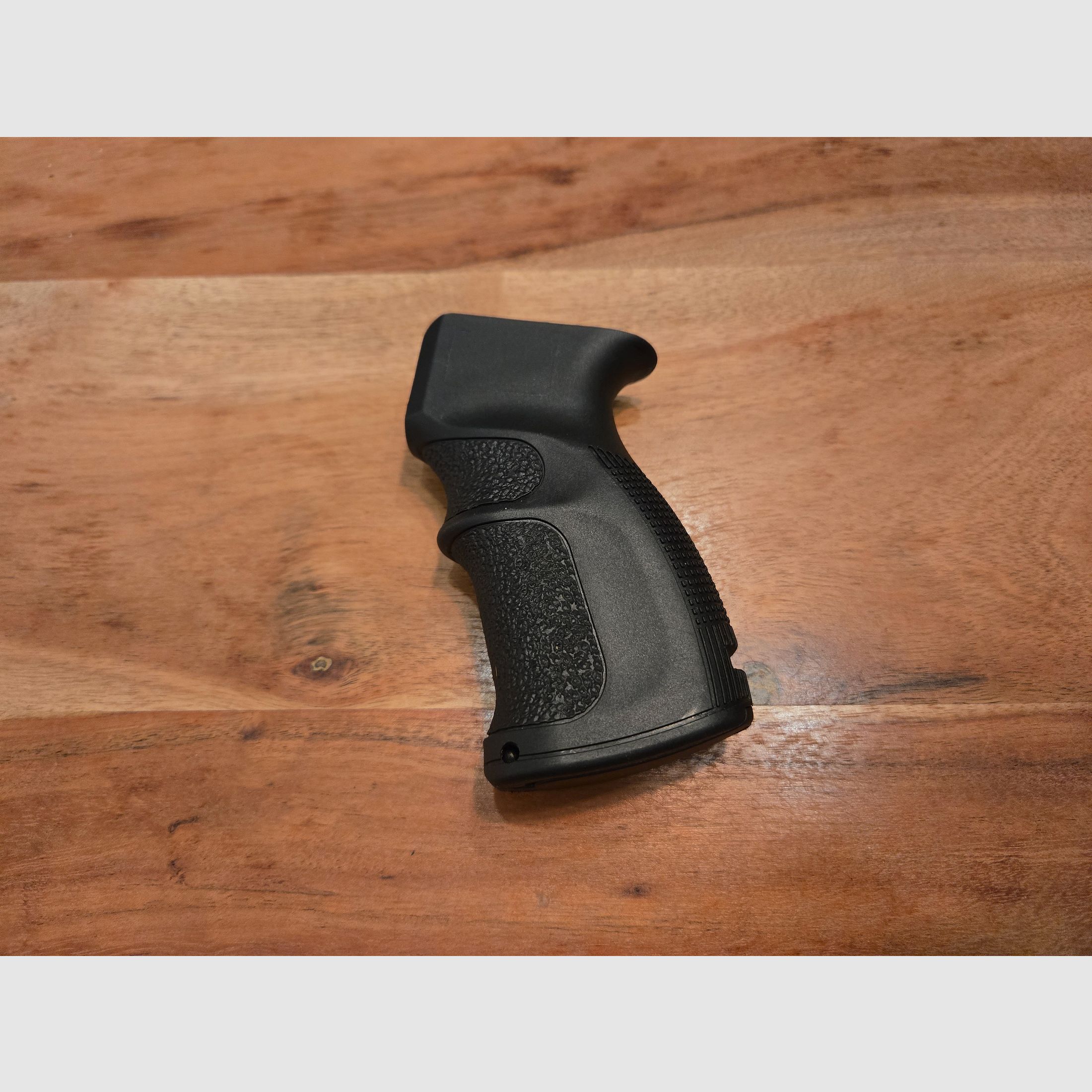 FAB DEFENSE AK impugnatura per pistola AG-47, immagine 1 di 2