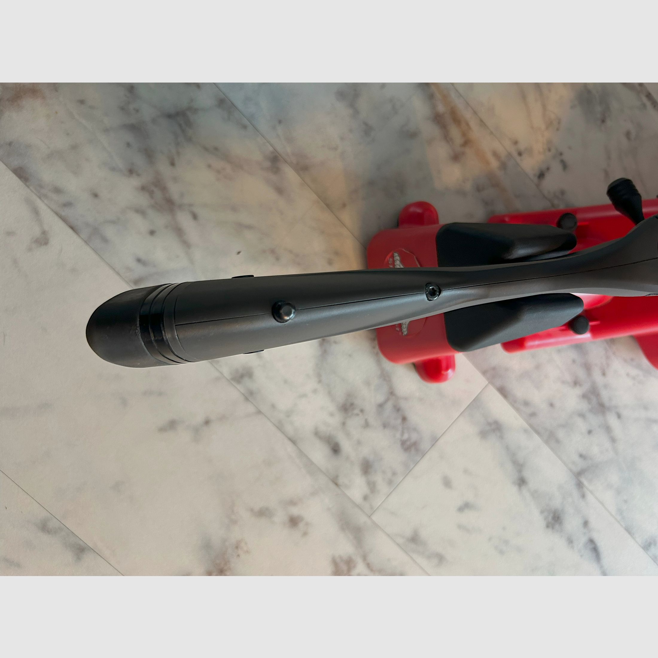  Repetierbüchse Sako S2o Hunter 30-06 Kurz mit Lochschaft und Schalldämpfer