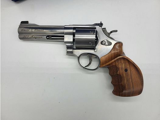 Smith & Wesson 627 Target Champion