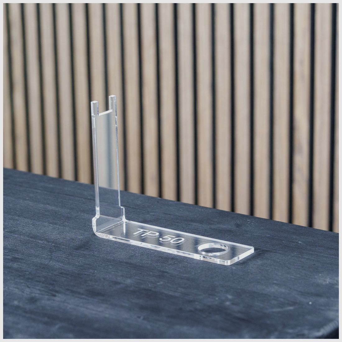 PLEXIGLAS® wall mount / table stand for HDR50 | HDP50 | stylish design with laser-engraved Homedefence logo