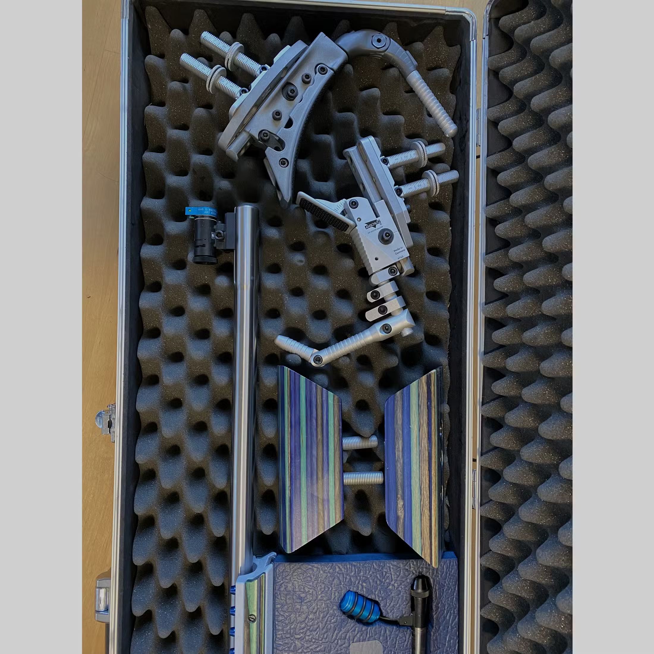 Anschütz 2013 aluminum stock with stainless steel barrel - special edition