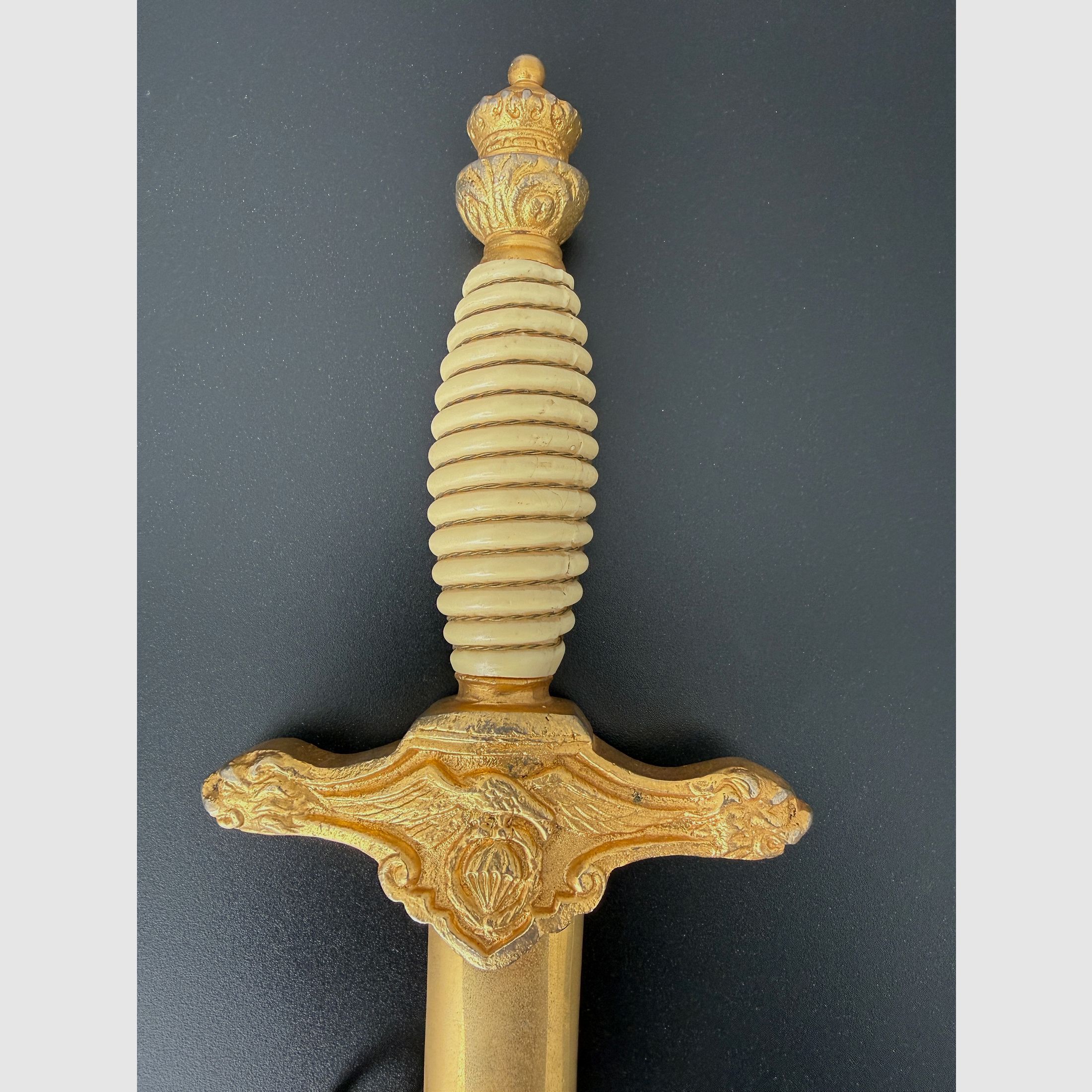 Dolch für Offiziere der spanischen Fallschirmjäger