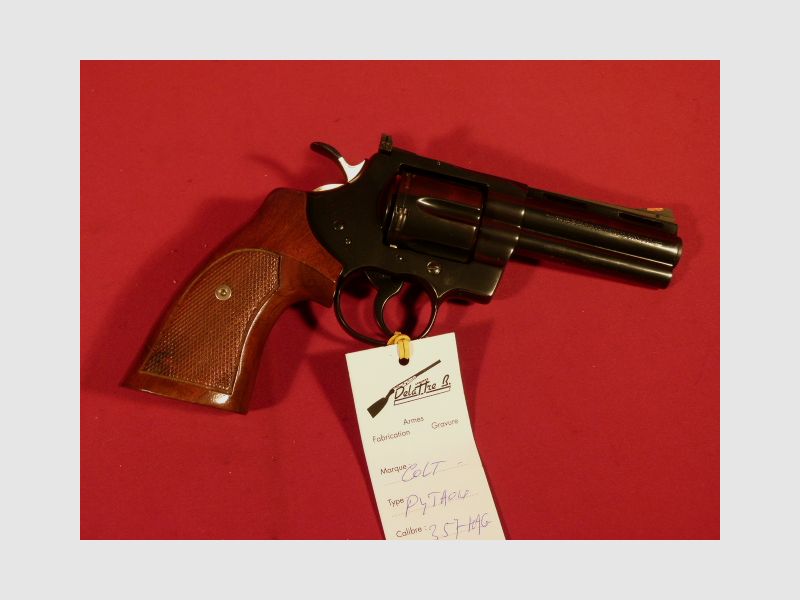 Revolver Colt