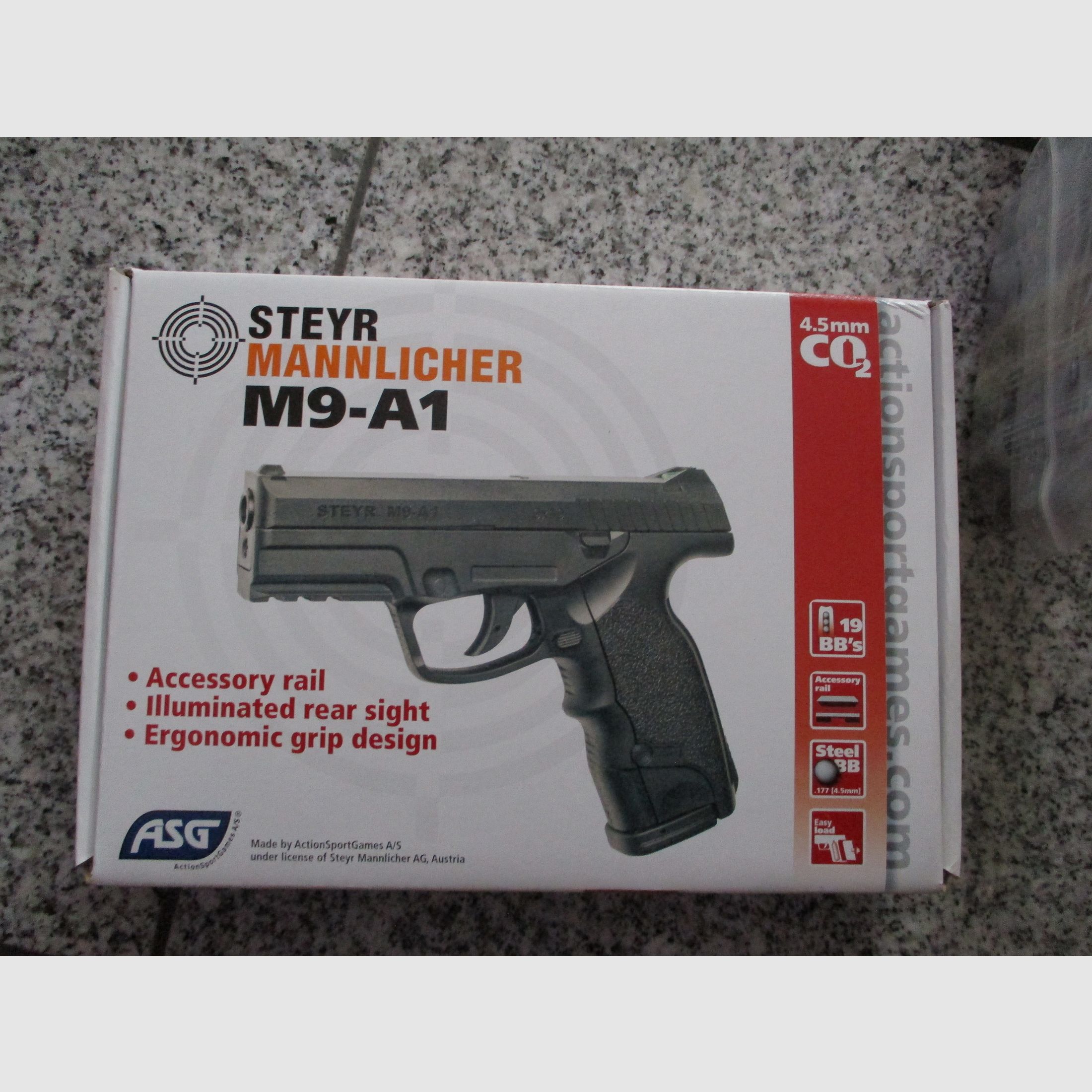 Luftdruck Pistole Steyr  M9A1 - CO2 -  4,5mm BB + 3 x 1500 BB + 20 Umarex 12g Kapseln  NEU