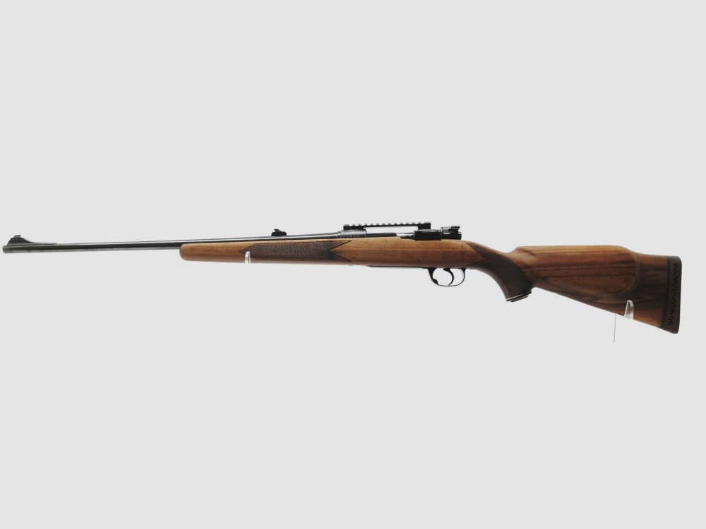 Mars repeating rifle with Picatinny rail
