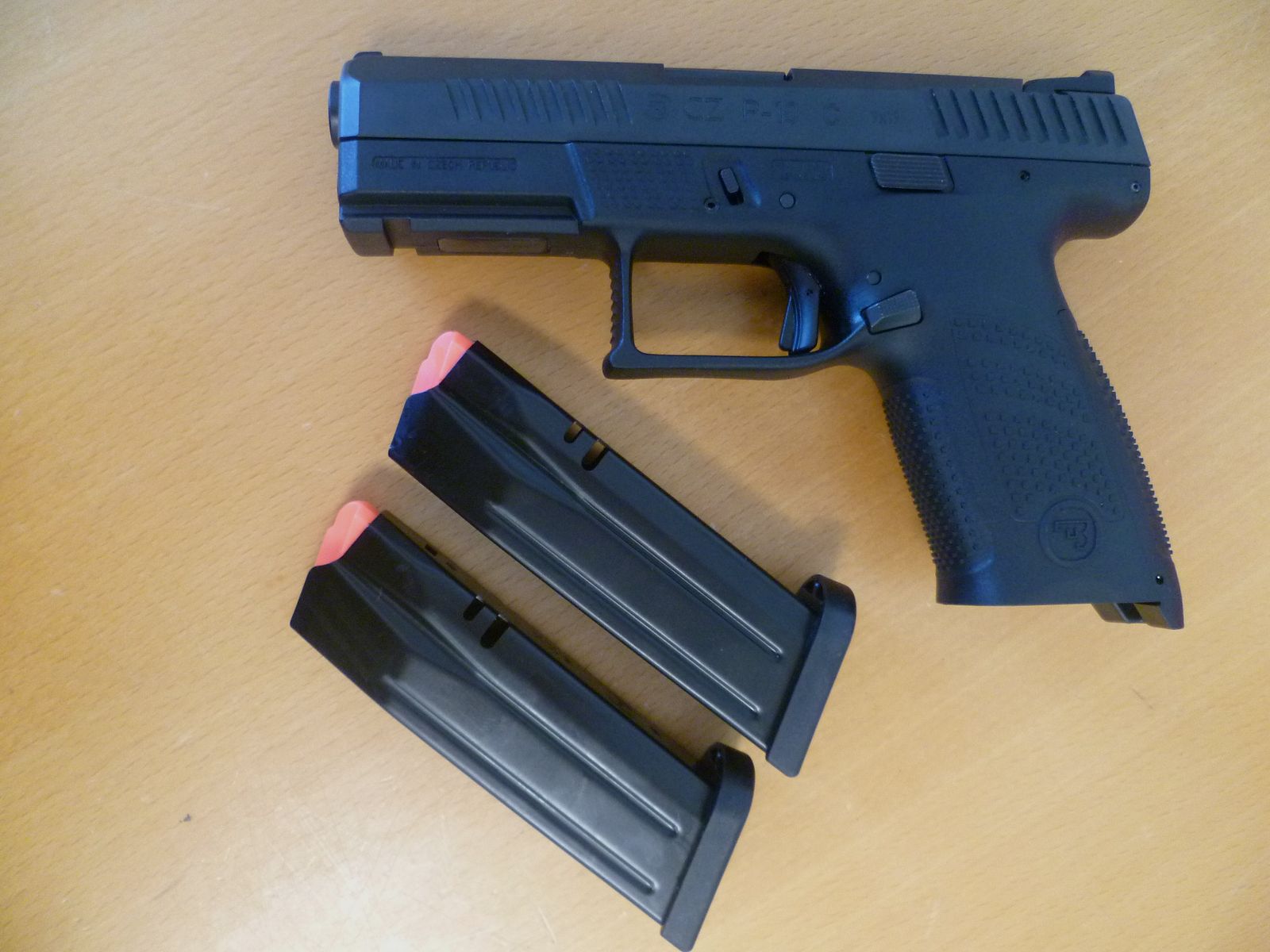 Pistola CZ P-10 C 9mm Luger