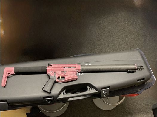 DAR 15 IPSC kaliber 223rem in roze !!!