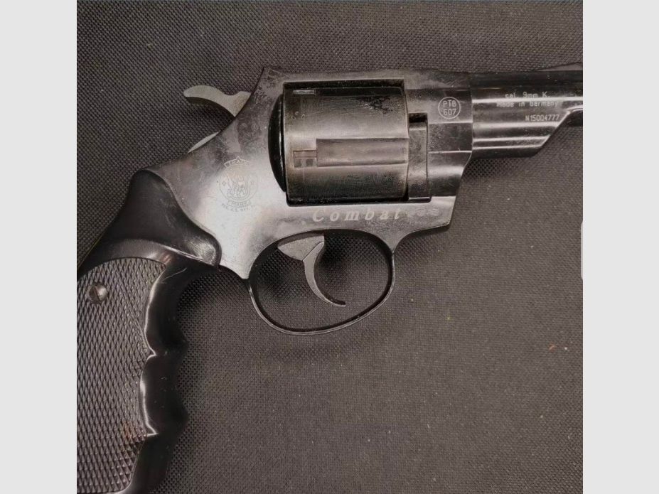 Smith & Wesson Combat blank firing revolver caliber 9mm R.K. blued (PTB 607) S&W Special Combat