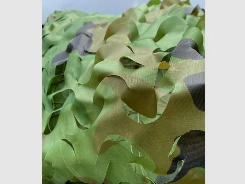 Filet de camouflage 1,80 x 6 mètres 150D Woodland, image 2 sur 2