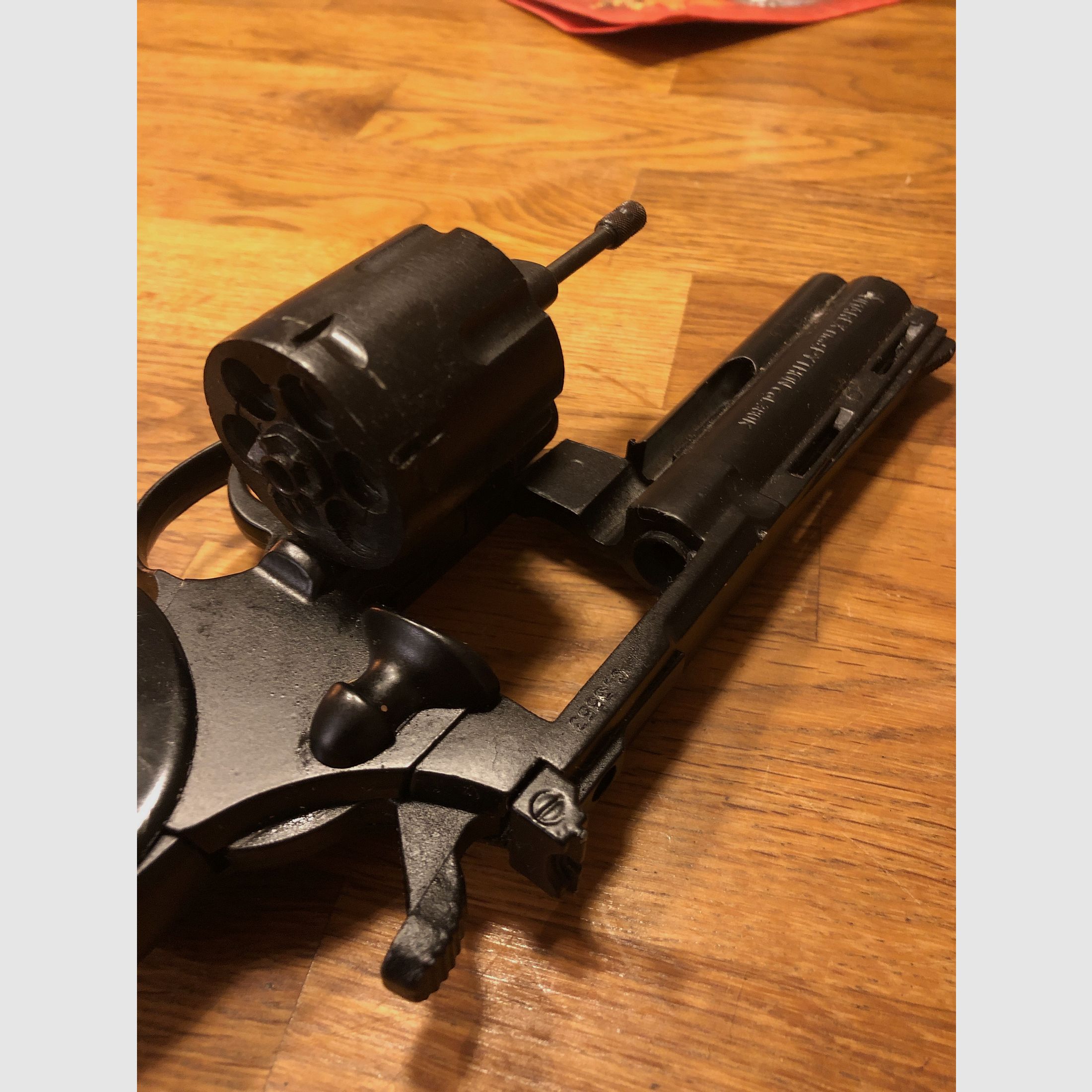 2 pistolas de fogueo Umarex Python en venta