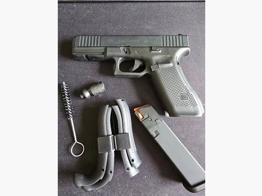 Glock 17 9mm P.A.K.