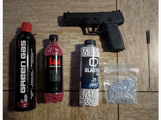 Pistolet airsoft Kli Maverick GBB à gaz blow back avec accessoires Greengas + acier + 0,20g H&K + ensemble de billes ASG
