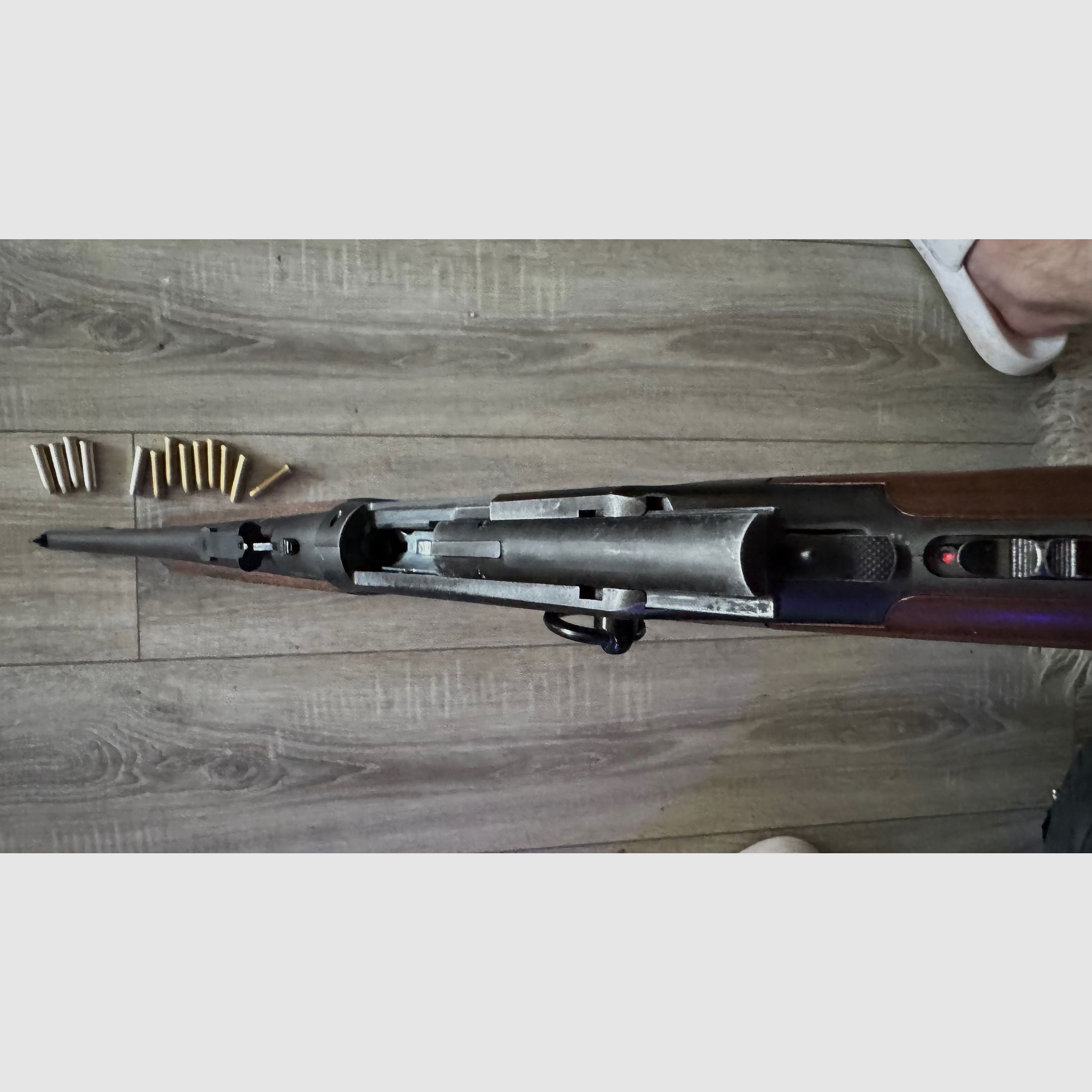 Umarex Legends Cowboy Rifle 4,5 mm bois véritable – État impeccable, fraîchement nettoyé, énorme ensemble incluant des douilles, des Hornets et des fléchettes (VB)