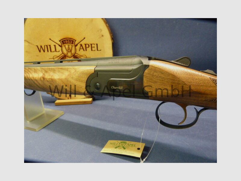 Akkar Churchill Lady Black