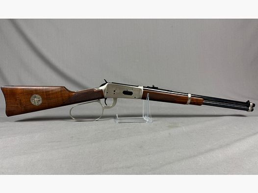 Winchester Mod. 1894  "John Wayne Commemorative"   (.32-40 WCF)