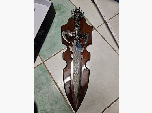 Fantasy Dolch 51cm mit  Wandhalterung aus Holz