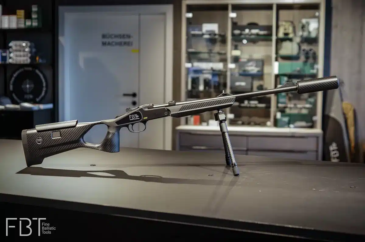 Blaser K95 mit UNIC Carbonschaft | Komplettwaffe zum Vorführerpreis