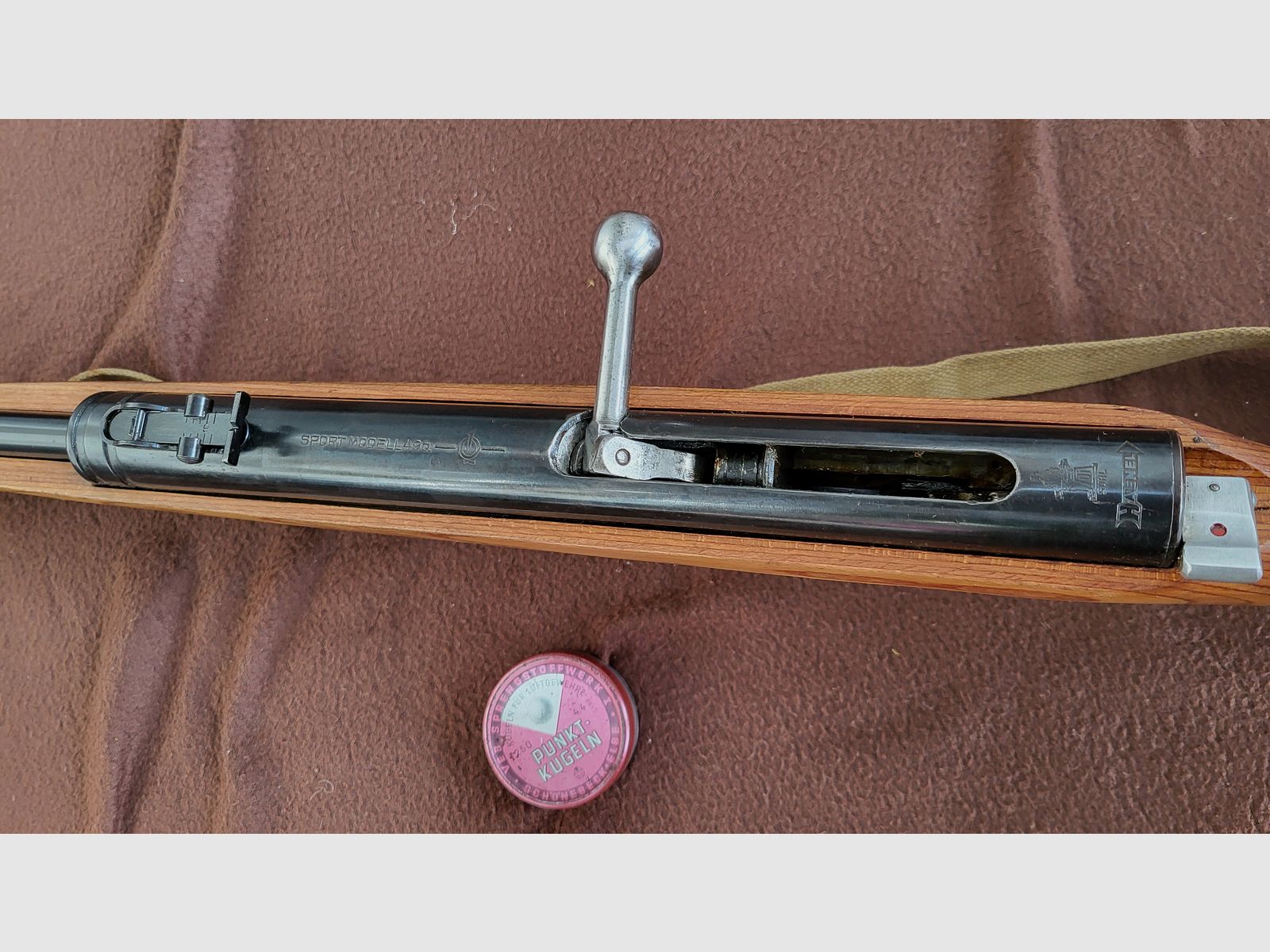 Carabina de aire comprimido con cargador Haenel 49a