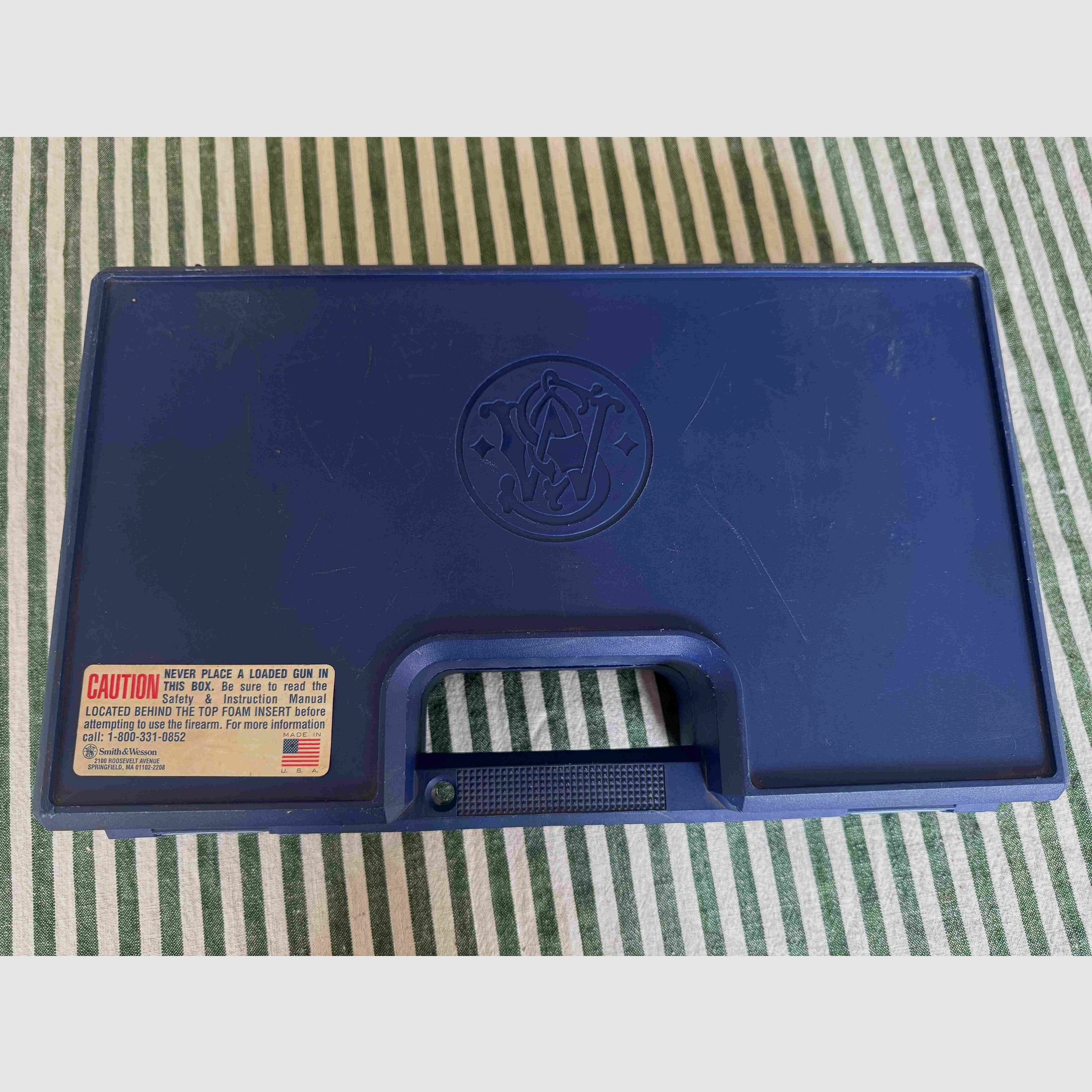 Smith & Wesson 4506-1 w .45 Auto
