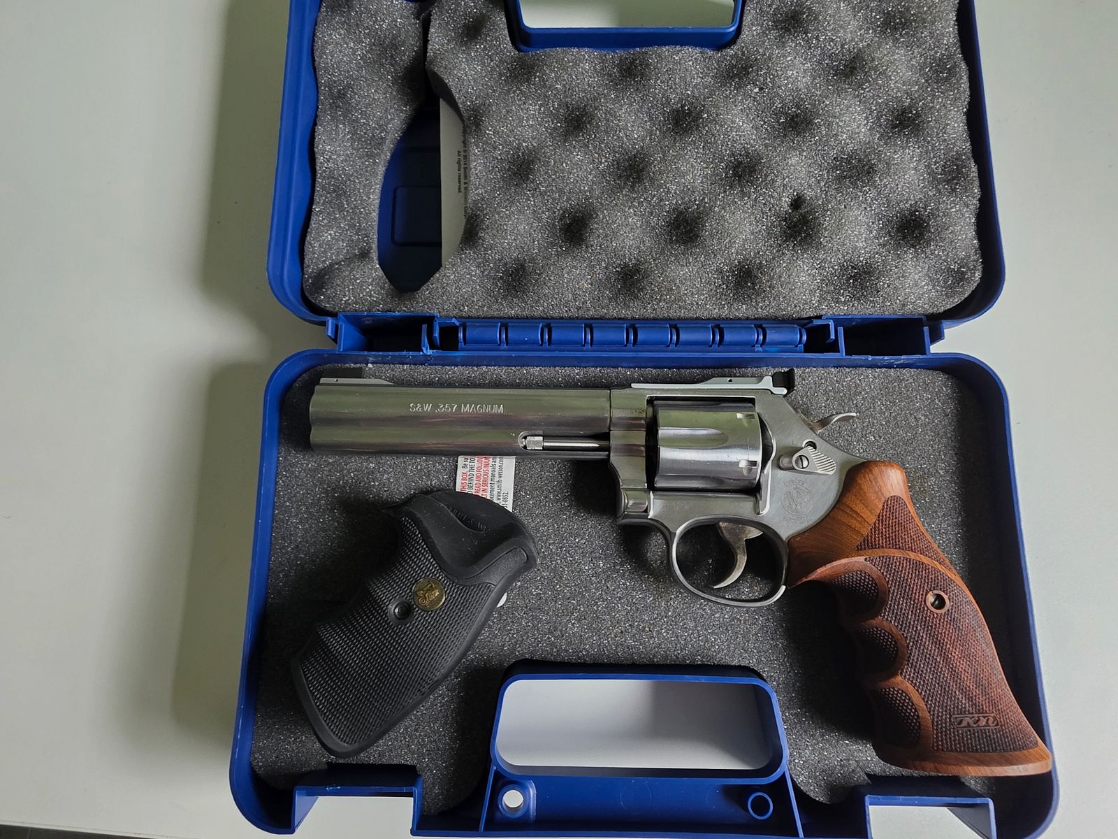 Smith & Wesson 686 Target Champion Deluxe .357 Revolver