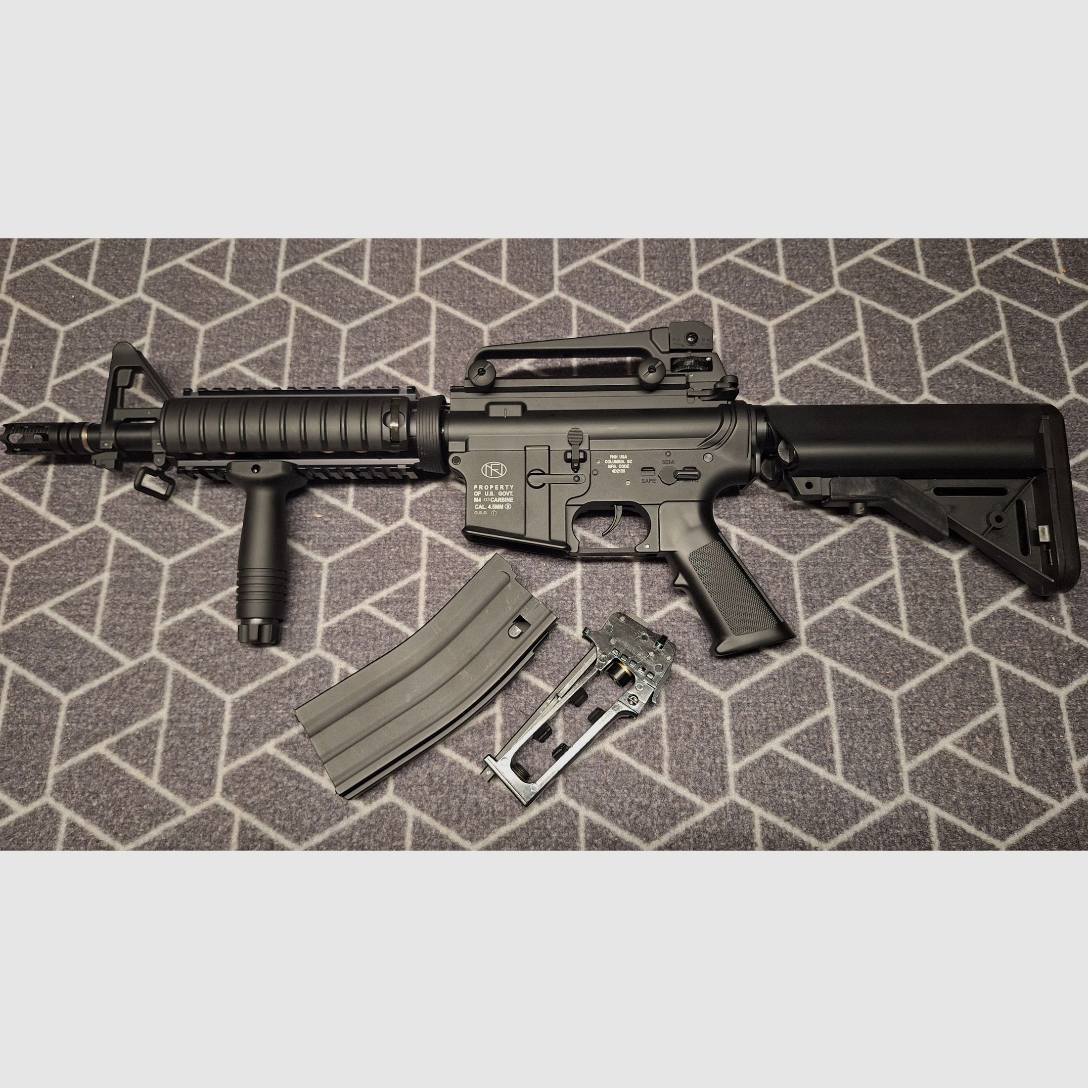 FN Herstal M4-03 Cybergun Carbine R.I.S. Kaliber 4,5 BB-NEU!