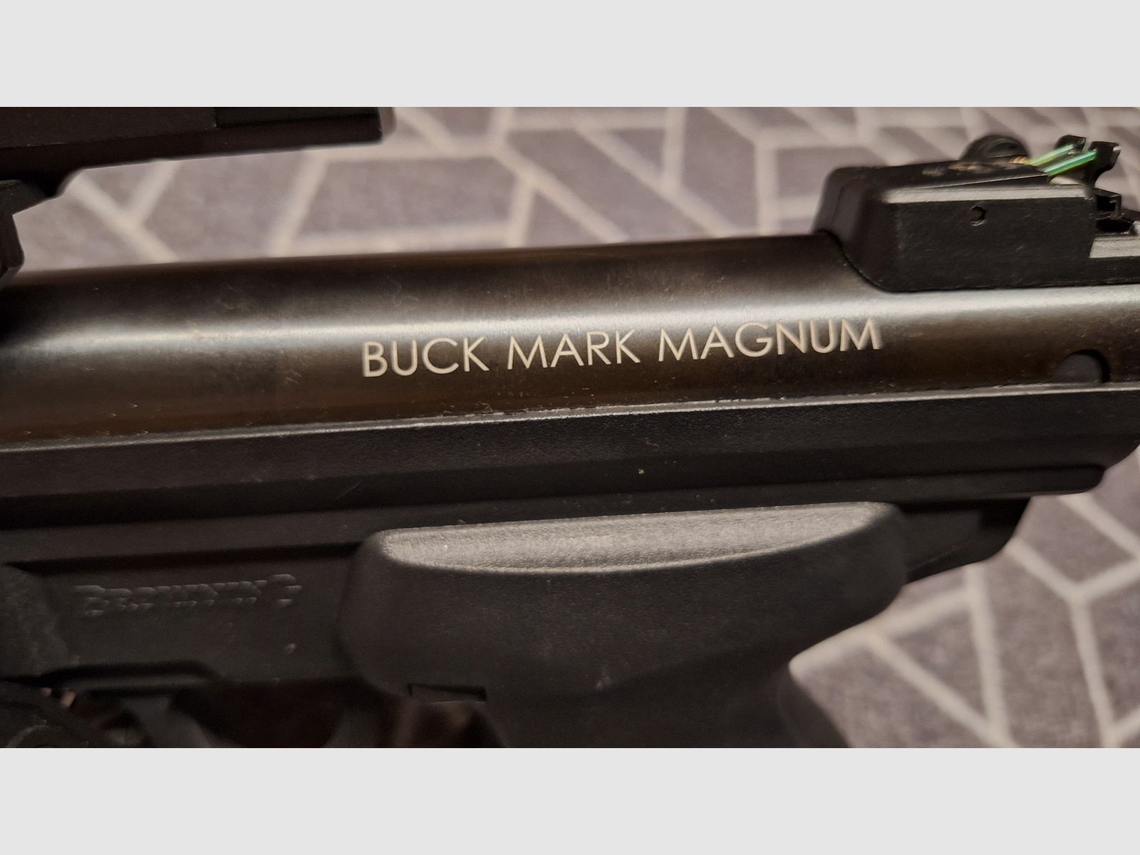 Browning Buck Mark Magnum - 5.5 mm Diabolo