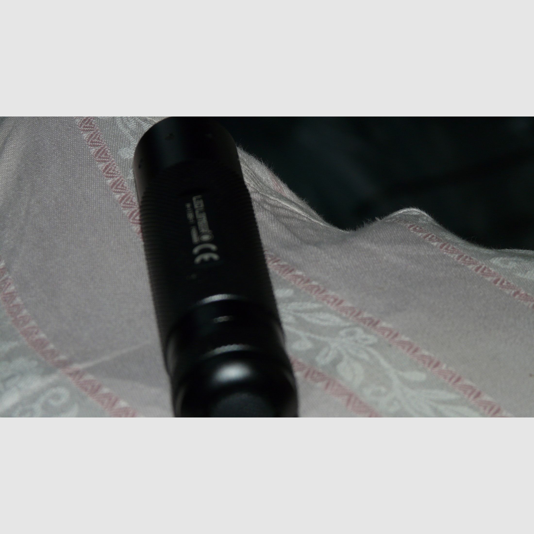 Latarka LED od LED LENSER model V2