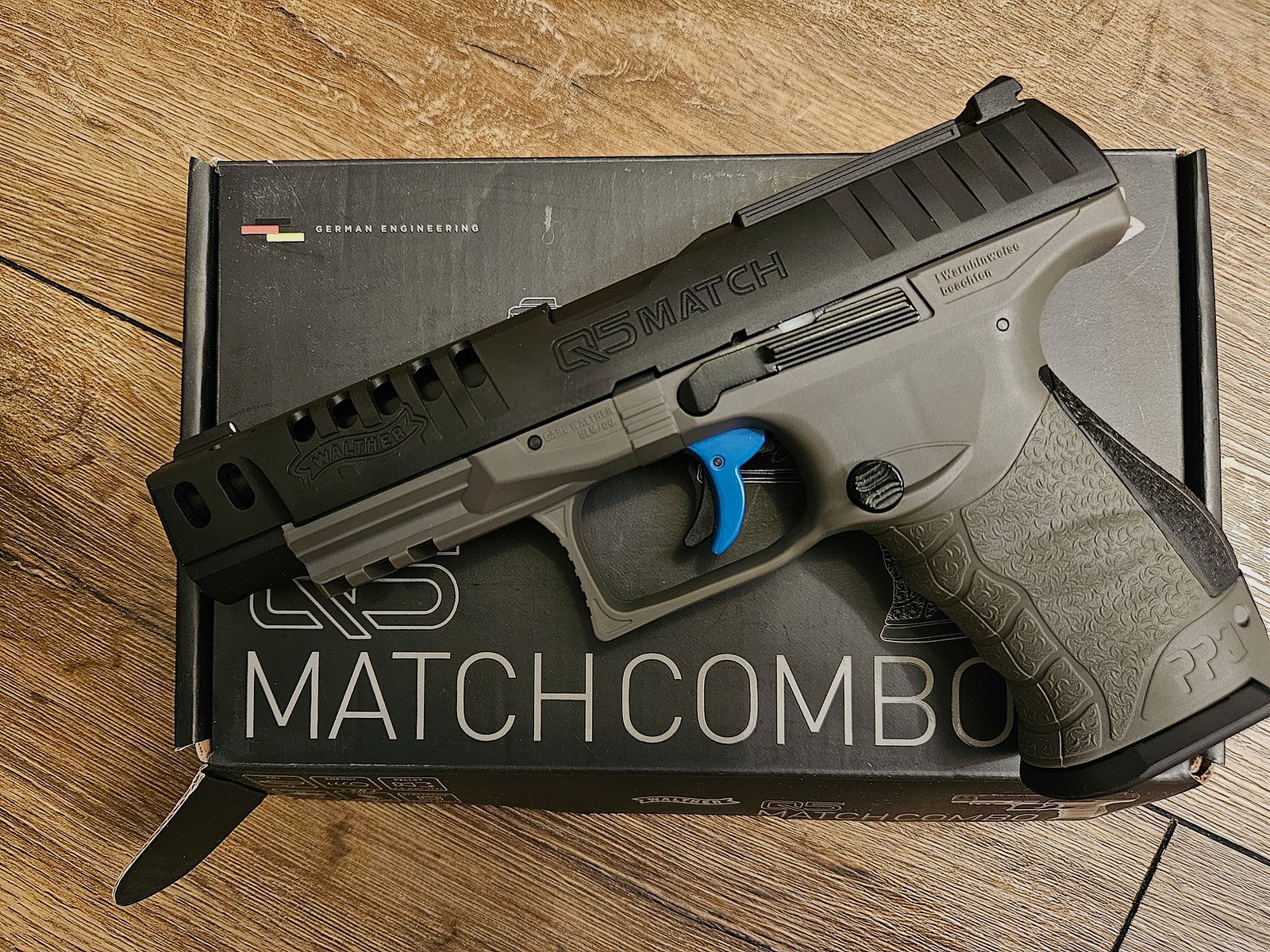 Pistola ad aria compressa Walther Q5 Match Pistolen