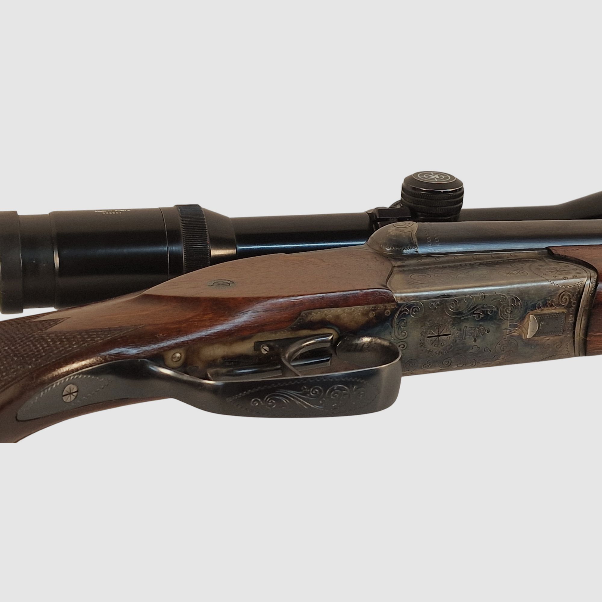Taladro Suhler endurecido en Cal. 30-06 16/70 22 WinMag con Kahles 2,2-9x42