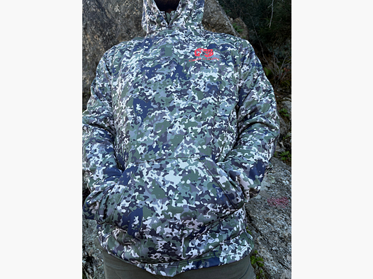 SUDADERA TECNICA CON CAPUCHA COLOR SECO CRUZ & HUNT