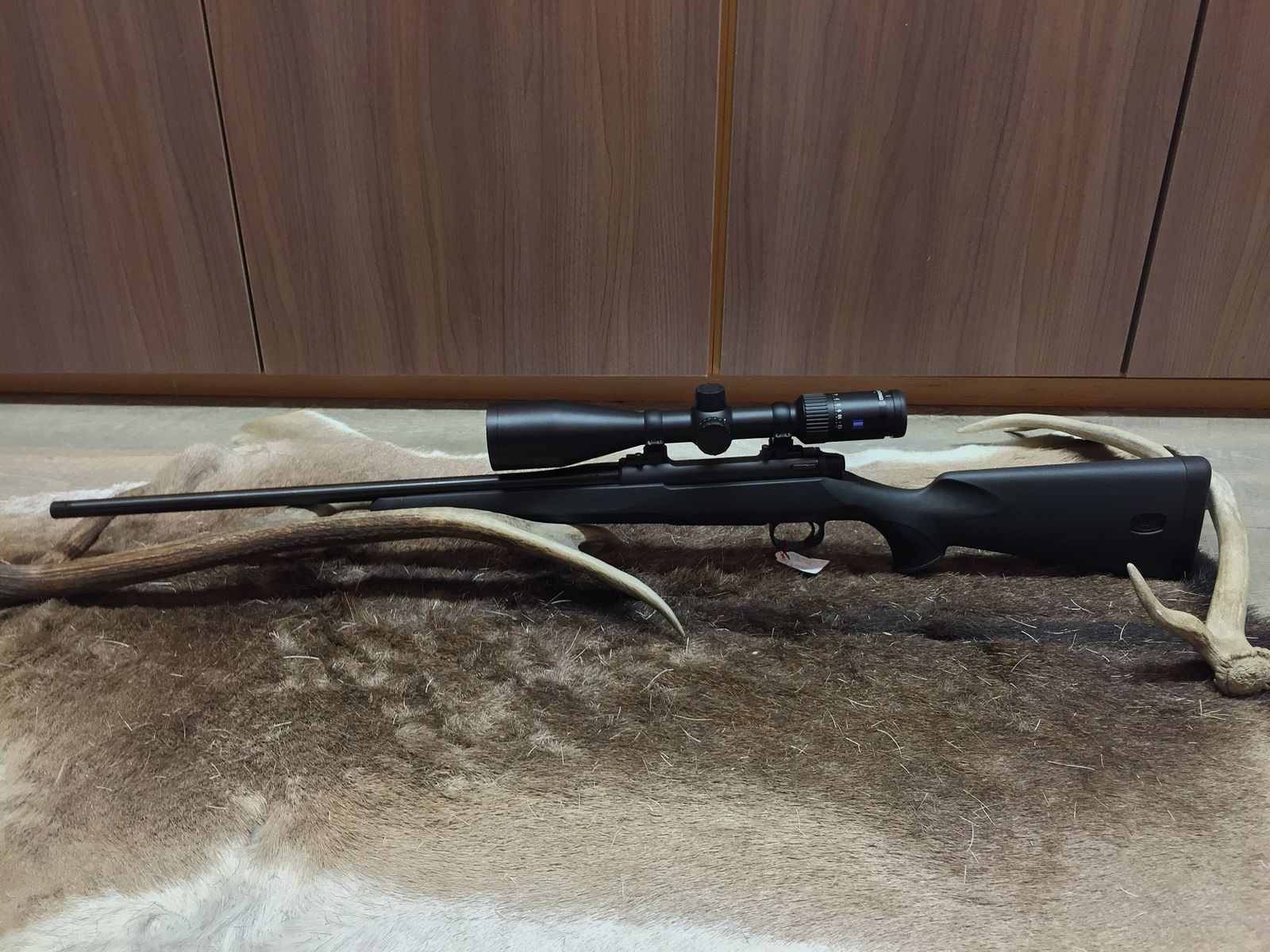 Mauser M18, z Zeiss Conquest V4 3-12x56, w tym gwint
