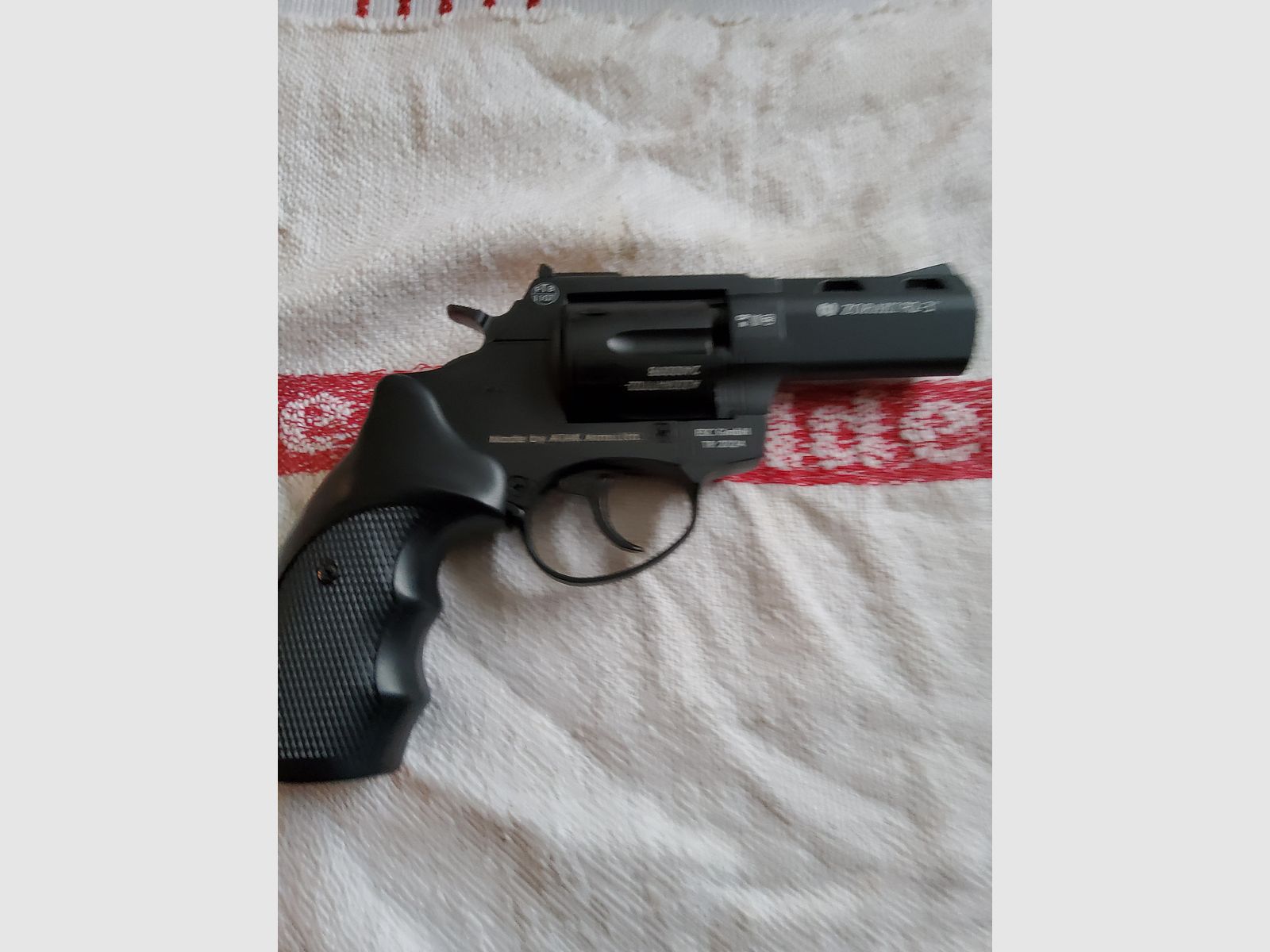 Zoraki R2 3'' Schreckschussrevolver 9 mm R.K. absolut neuwertig incl. Munition 