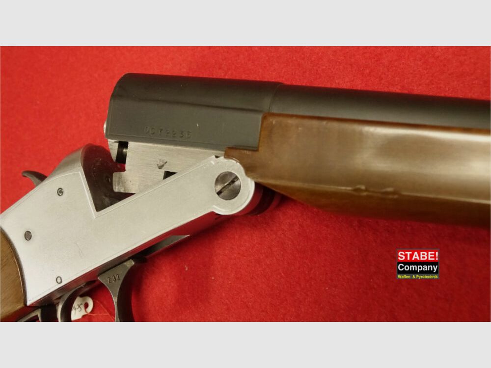 <Luger sans