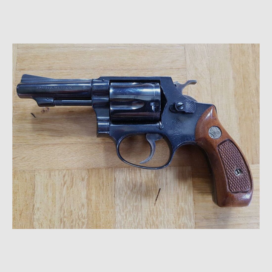 Smith & Wesson 36