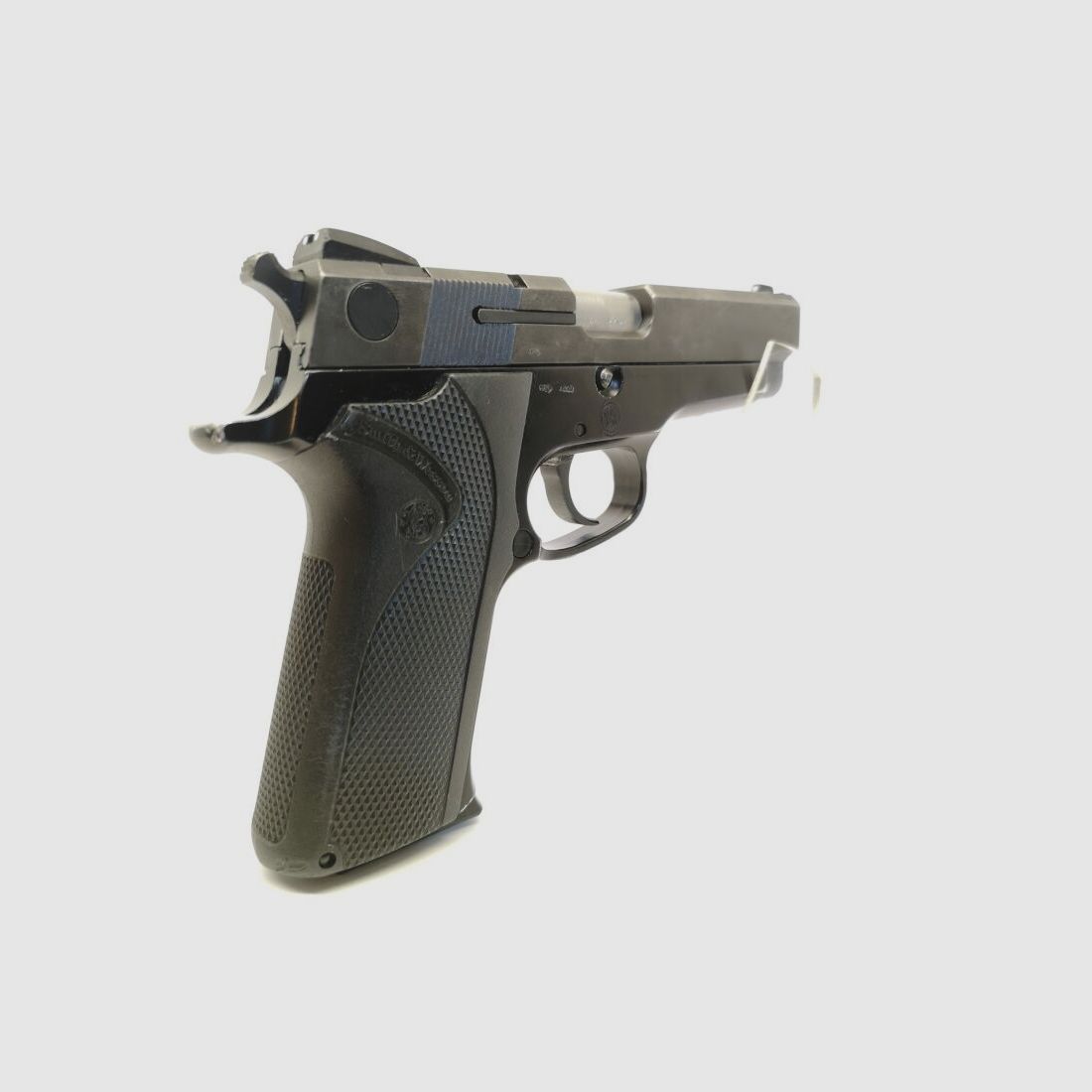 Smith & Wesson 910