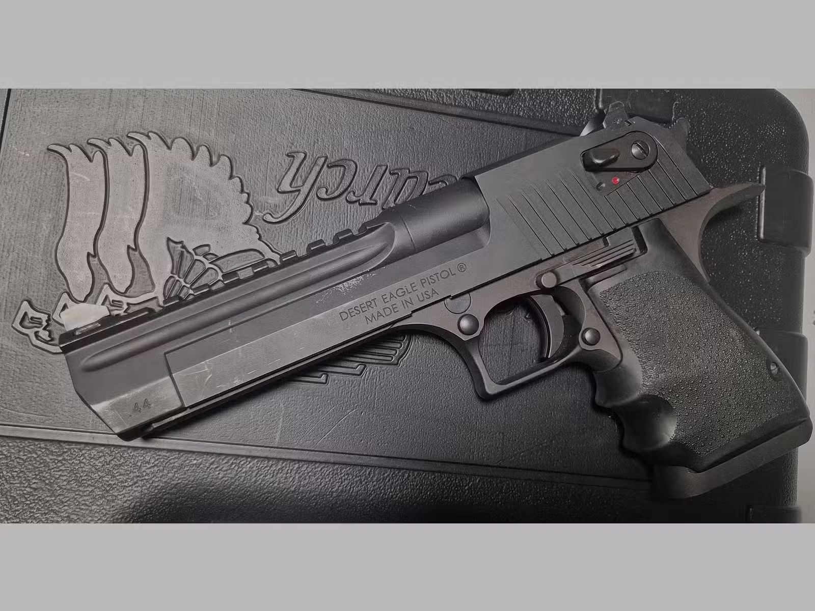 Magnum Research DESERT EAGLE .44 Magnum, 6" blued