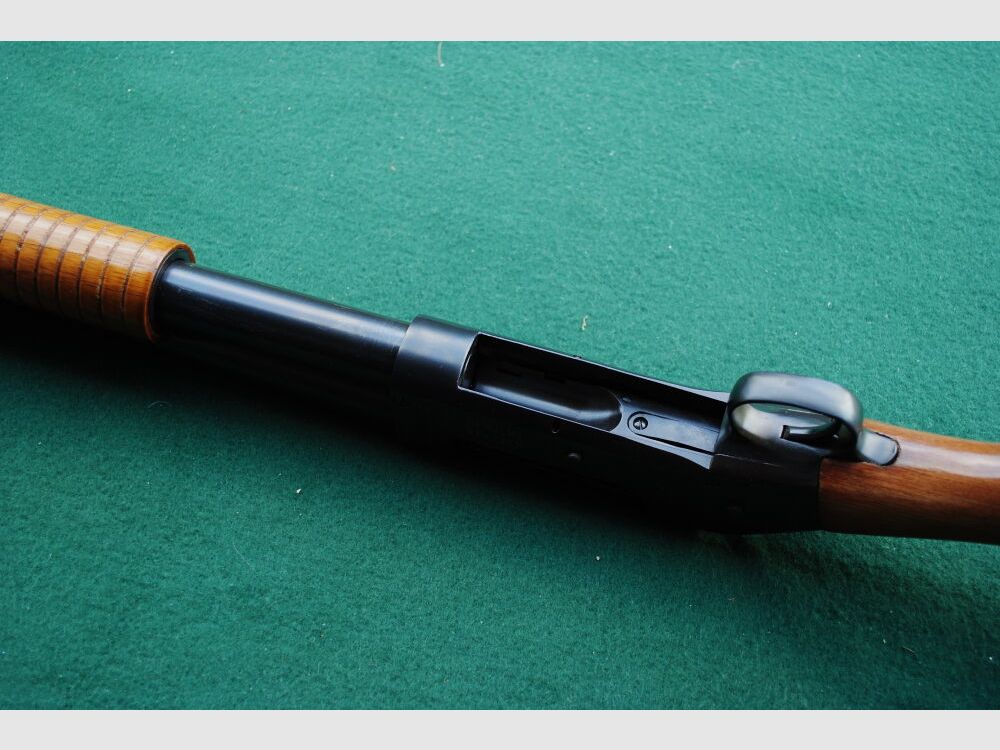 Winchester 97 von Norinco mit Butt Stock Cover von Kirkpatrick