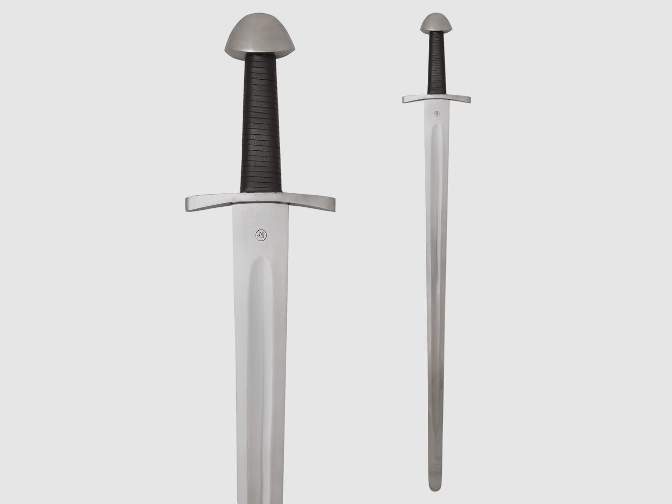 Espada normanda de una mano para combate de exhibición