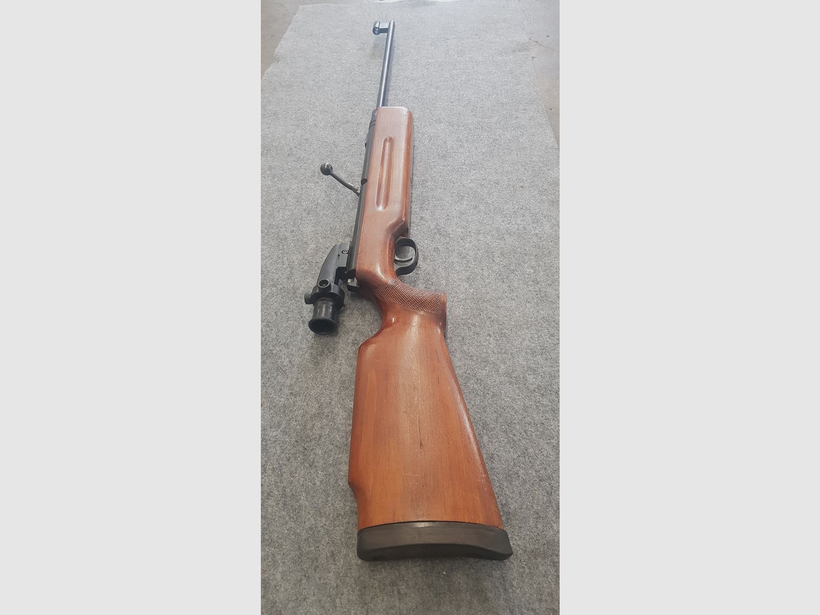 Haenel Mod. 311  mit Feinabzug und Diopter Durchlader im guten Zustand mit kleinen Abstrichen 