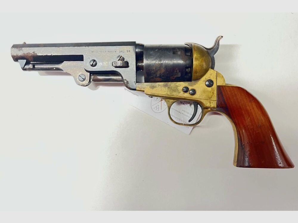 Colt 1851 Navy .36 (Black Powder)