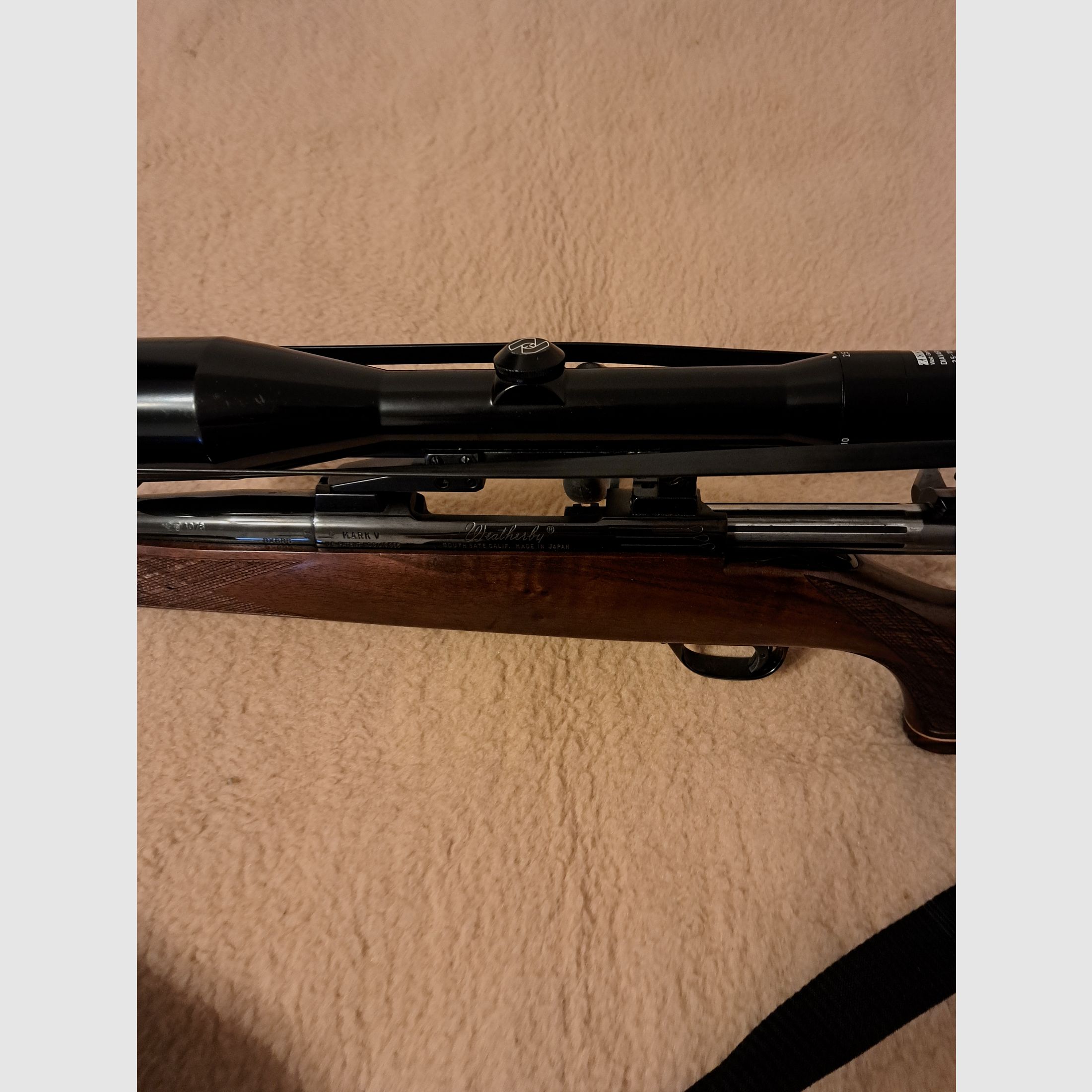 ⁷Weatherby Mark V  /  Kal. 8x68 S