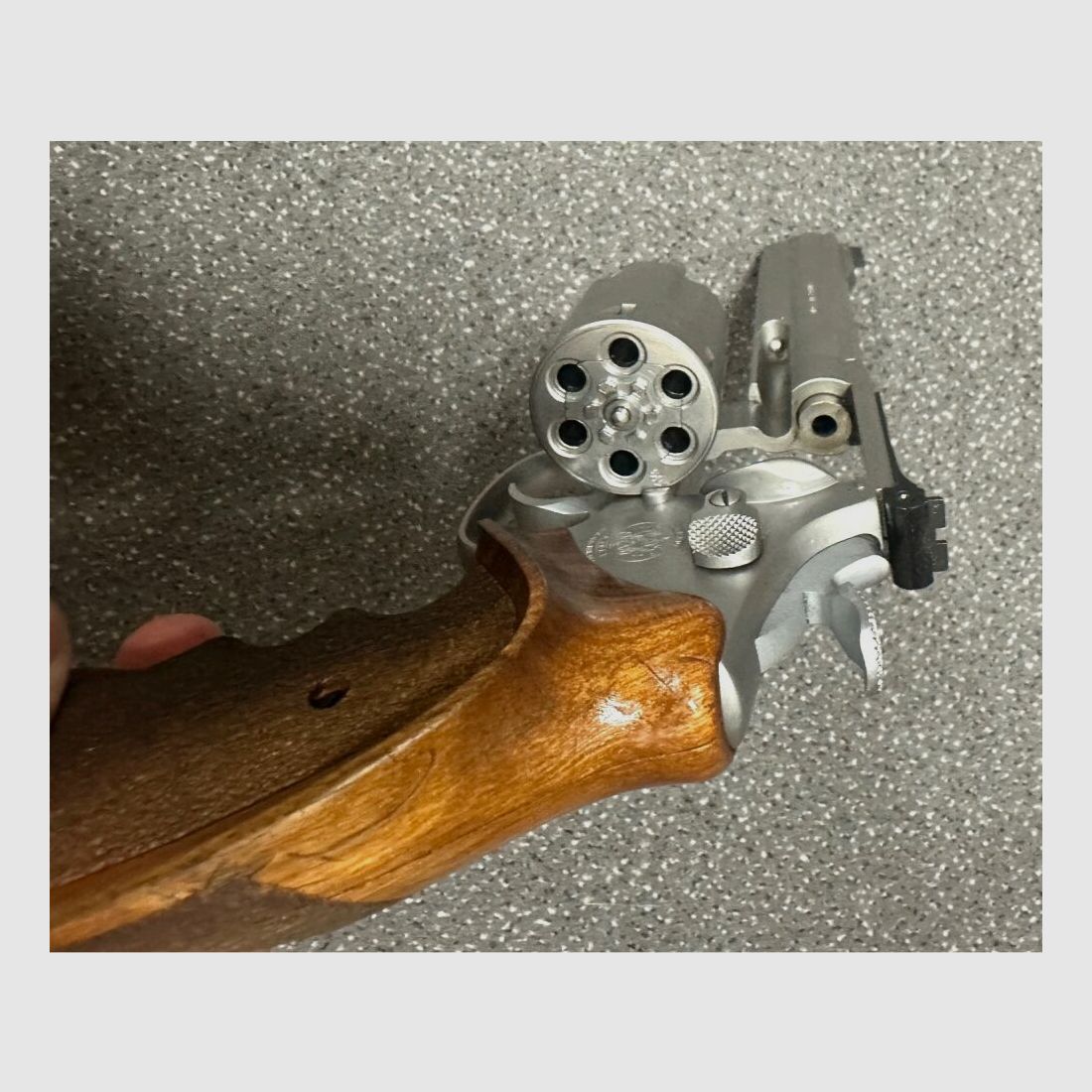S&W Smith & Wesson 617-1 Target Champion