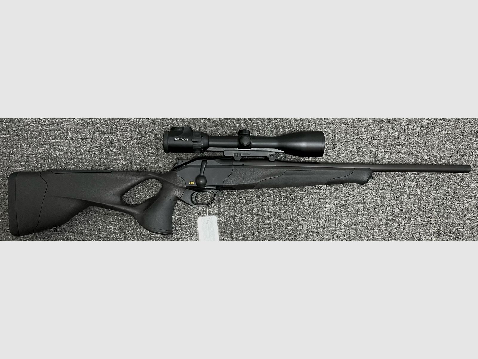 Blaser R8 Ultimate VSR 8x57 IS + Swarovski 2-12x50 + Sattelmontage